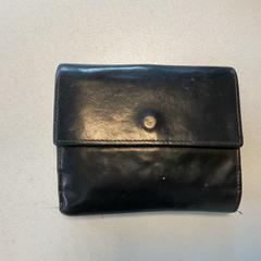 Plånbok Boei, rapporterat av Breng Arnhem med iLost