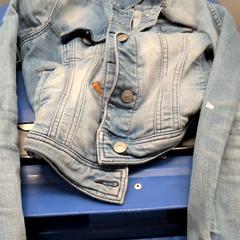 Chaqueta vaquera, segundo informou IKEA Utrecht usando iLost