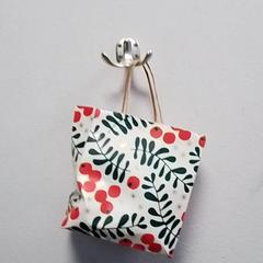 Táska, amint azt Hermes Eindhoven az iLost segítségével jelentette.