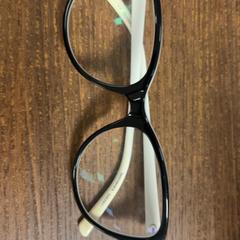 Sluneční brýle, jak nahlášeno Pathé Leeuwarden pomocí iLost