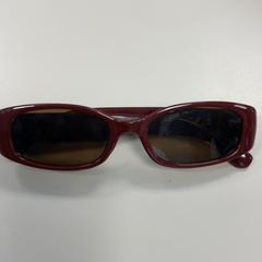 Gafas de sol, segundo informou Movie Park Germany usando iLost