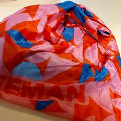 Väska - Nylon tas, rapporterat av Regio Oost-Vlaanderen med iLost