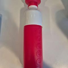 زجاجة Rode Dopper، كما تم الإبلاغ عنه بواسطة Cursus en vergadercentrum Domstad عبر iLost