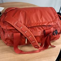 Gimnasio poltsa, gisa salatu by Connexxion Haarlem AML iLost erabiliz