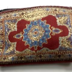 Carteira Fanous, segundo informou Centraal magazijn usando iLost