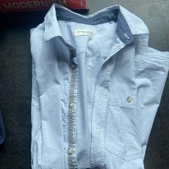 Jeans, zoals gemeld door Hotel V Fizeaustraat met iLost