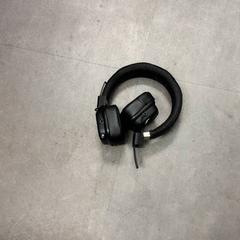 Écouteurs, a été signalé par Transdev Hoeksche Waard Goeree Overflakkee utilisant iLost