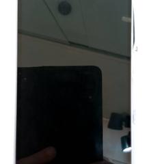 Telefone, como reportado por allGo Almere utilizando o iLost