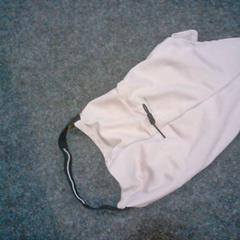 Halswärmer, gemeldet von SnowWorld Landgraaf über iLost