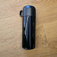 Üveg, amint azt GVB az iLost segítségével jelentette.