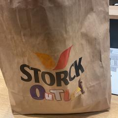 Shopping bag Storck, as reported by Designer Outlet Roosendaal using iLost