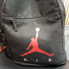 Bossa, segons ha informat allGo Almere mitjançant iLost