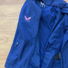 Veste, a été signalé par HTM utilisant iLost