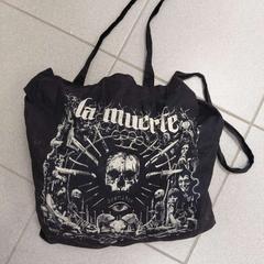 Taška na tělocvik zwart, jak nahlášeno Regio Oost-Vlaanderen pomocí iLost