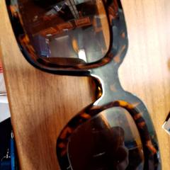 サングラス がiLostで Qbuzz DMG によって報告されました