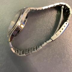 Armbanduhr, gemeldet von Eindhoven Airport über iLost