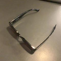 Lunette de soleil, segons ha informat MEININGER Hotel Bordeaux Gare Saint-Jean mitjançant iLost