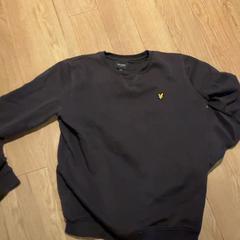 Tröja, rapporterat av Pathé Rembrandt Utrecht med iLost