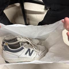 Cipő Newbalance White (Size 42), amint azt Vrije Universiteit Brussel (VUB) az iLost segítségével jelentette.