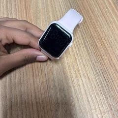 Hodinky Digital, Pink, jak nahlášeno Vrije Universiteit Brussel (VUB) pomocí iLost