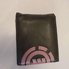 Plånbok Golike Eba, rapporterat av Regio West-Vlaanderen med iLost