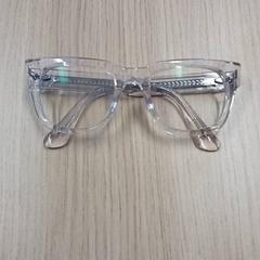 Bicchieri, come riportato da Centraal magazijn utilizzando iLost