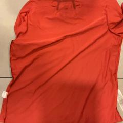 Tshirt Rouge, zoals gemeld door MEININGER Hotel Marseille Centre la Joliette met iLost