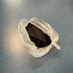 Sac plastique, a été signalé par Breng Arnhem utilisant iLost