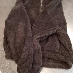 Pullover, gemeldet von Rotterdam The Hague Airport über iLost