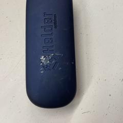 Caixa de óculos com óculos no interior, como reportado por GVB utilizando o iLost