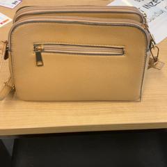 Táska, amint azt RRReis Veluwe Zuid - Apeldoorn az iLost segítségével jelentette.