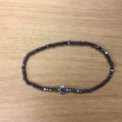 Armband がiLostで Canisius-Wilhelmina Ziekenhuis によって報告されました