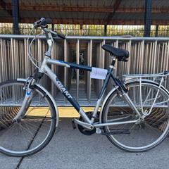 Bici da uomo Giant zwart-grijs-blauw, come riportato da Fietsdepot utilizzando iLost