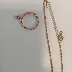 Ring Ring en armbandje goudkleurig, zoals gemeld door HU Amersfoort met iLost