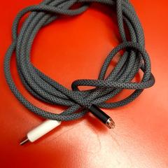 Ordenagailu eramangarriko kargatzailea, gisa salatu by UvA REC iLost erabiliz