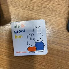 Barnbok kinderr, rapporterat av Designer Outlet Roosendaal med iLost