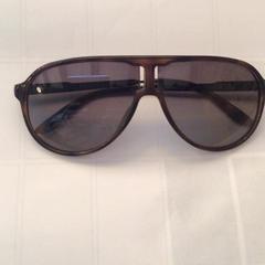 Sunglasses Bruin, as reported by W2 - Tomorrowland using iLost
