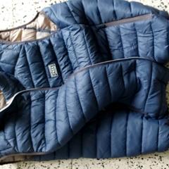 Kleding - Bodywarmer, a été signalé par Centraal magazijn utilisant iLost