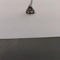 Náušnice, jak nahlášeno IKEA Nantes pomocí iLost