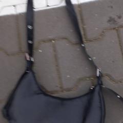 Handbag, as reported by Arriva West-Brabant using iLost