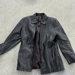 Leren jas zwart met paarse tint an iLost gemeldet