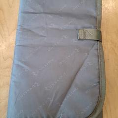 Almohadón, ha sido reportado por IKEA Lyon Grand Parilly con iLost