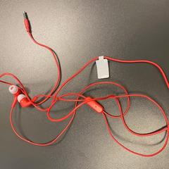 Oordopjes  Rood, segons ha informat Gebo Tours mitjançant iLost