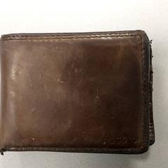 Plånbok - Eddahouz, rapporterat av Regio Limburg - Leuven med iLost