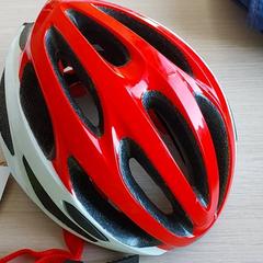 Varios - Fietshelm, ha sido reportado por Regio Limburg - Leuven con iLost