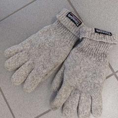 Kesztyű Beige, amint azt Regio Oost-Vlaanderen az iLost segítségével jelentette.