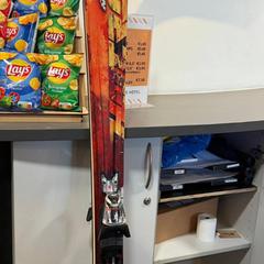 Ski's, segons ha informat SnowWorld Landgraaf mitjançant iLost