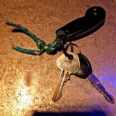 Giltzak, gisa salatu by Club Nyx/Exit Café iLost erabiliz