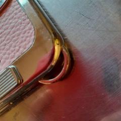 Coque de protection téléphone rose et agent, a été signalé par TCL utilisant iLost