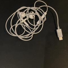Auricular, segons ha informat Van der Valk Hotel Heerlen mitjançant iLost
